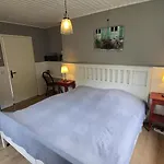 Nyaraló Ferienhaus-ferienbutze *