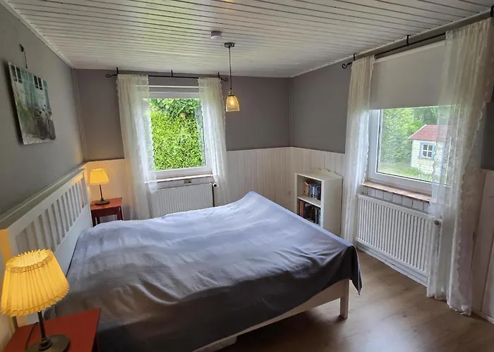 Ferienhaus-ferienbutze * Nesse